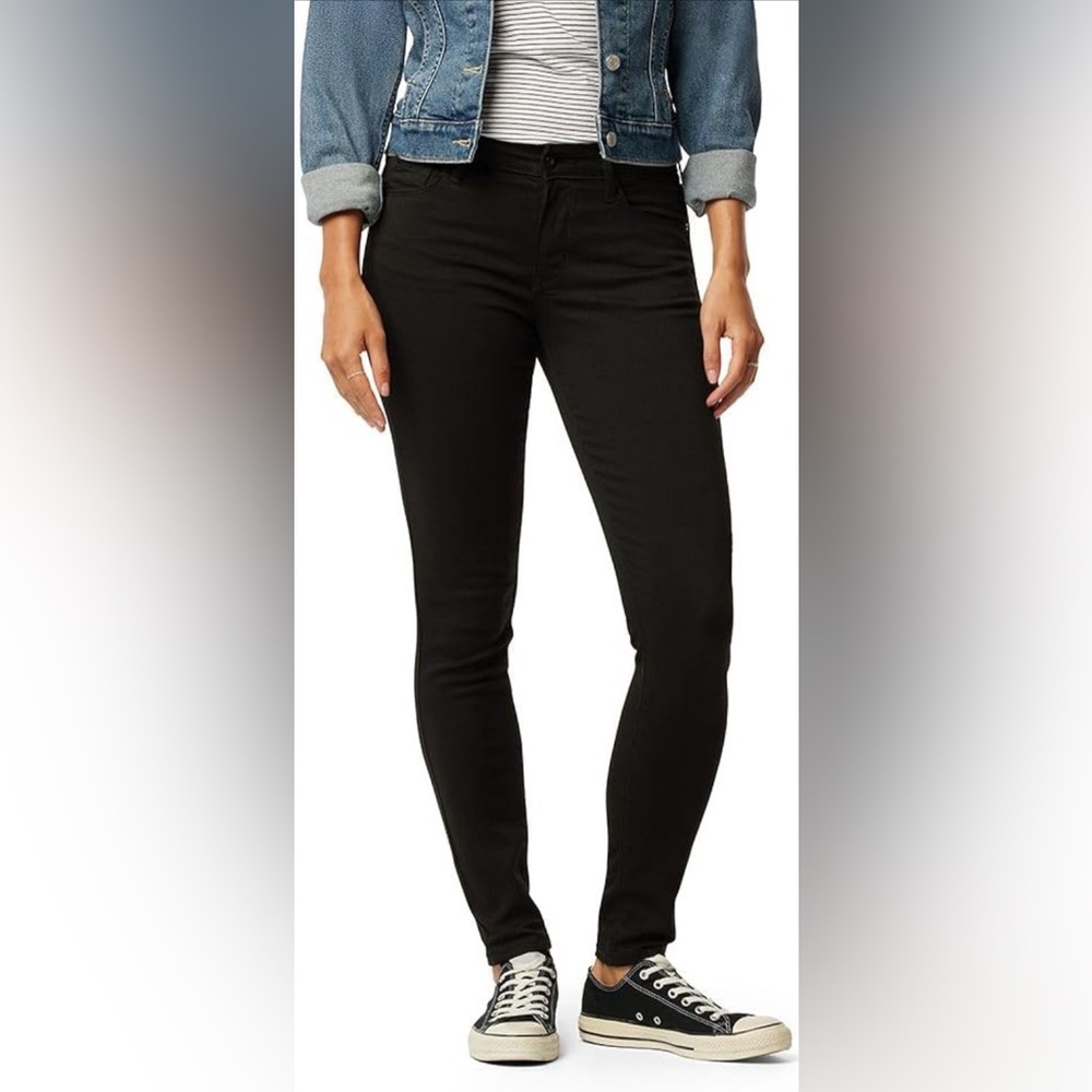 Signature by Levi Strauss Black Skinny Jeans
